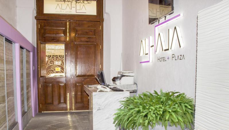 פואבלה Hotel Alhaja מראה חיצוני תמונה