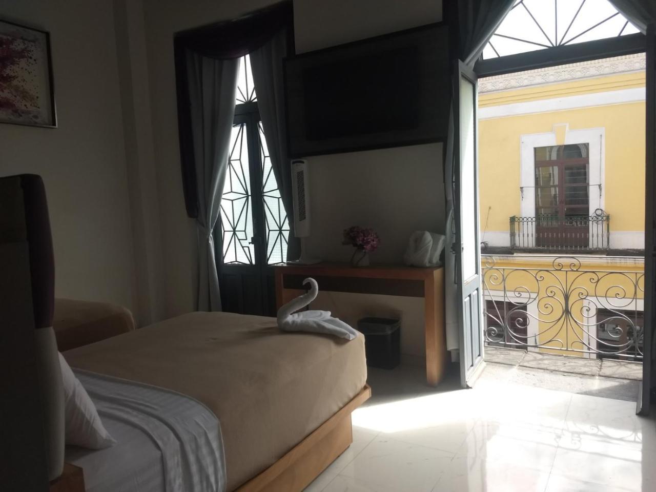 פואבלה Hotel Alhaja מראה חיצוני תמונה